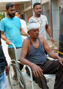 Read more about the article मनसेच्या रूग्ण मित्रांनी घडविले माणूसकीचे दर्शन