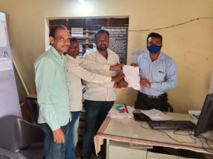 Read more about the article महाराष्ट्र नवनिर्माण सेनेचे हिंगणघाट तालुका संघटक जयंतभाऊ कातरकर विद्युत वितरण कंपनी ला दिले निवेदन