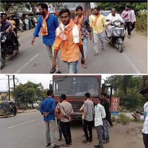 Read more about the article मनसे आर्णी ने अडविली बस