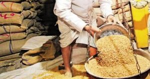 Read more about the article किनवट माहूर तालुक्याची दिवाळी उपाशी पोटी? अधिकारी यांनी कोरोना मोहिमे प्रमाणेच कंट्रोल वाटपा कडे पण लक्ष देण्याची गरज