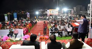 Read more about the article रामाळा तलावाचे सौंदर्यीकरण करून पर्यटनदृष्ट्या विकसित करणार – पालकमंत्री विजय वडेट्टीवार