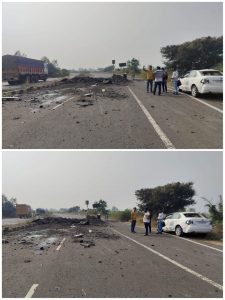 Read more about the article मातीचा ढिगारा न दिसल्याने कारचा अपघात