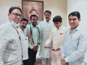 Read more about the article भाजपा सोशल मीडिया संयोजक शुभम जैस्वाल यांचा प्रदेशा अध्यक्ष नाना भाऊ पटोले यांच्या हस्ते काँग्रेस मध्ये प्रवेश.