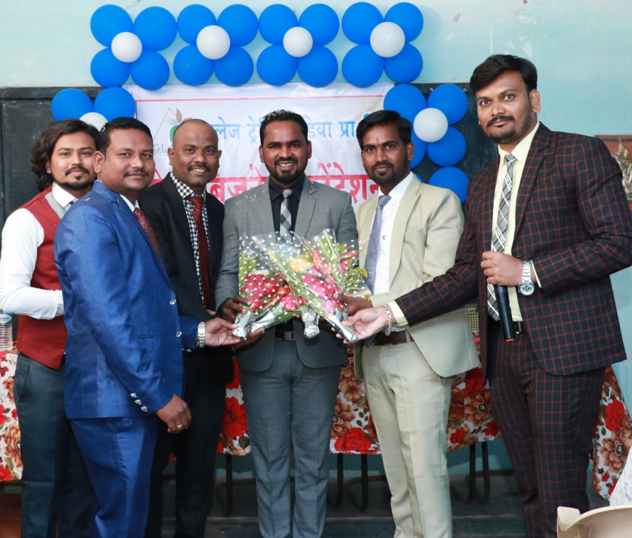 Read more about the article राळेगाव येथील ग्रामीण विकास प्रकल्प हॉलमध्ये अँकर असोसिएट ने भरवले मेगा बिझनेस प्रेसेंटेशन