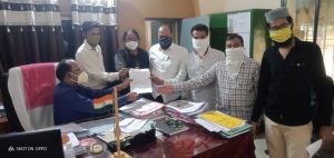 Read more about the article मुस्लिम आरक्षणा ची मागणी घेऊन मुस्लिम समाजा तर्फे राज्यभरातून मुख्यमंत्र्यांना निवेदन