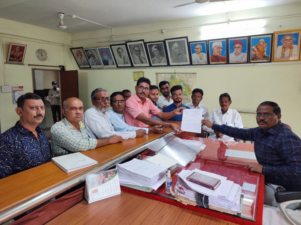 Read more about the article मुस्लीम आरक्षणासह विविध मागण्यांसाठी मुख्यमंत्र्यांना निवेदन