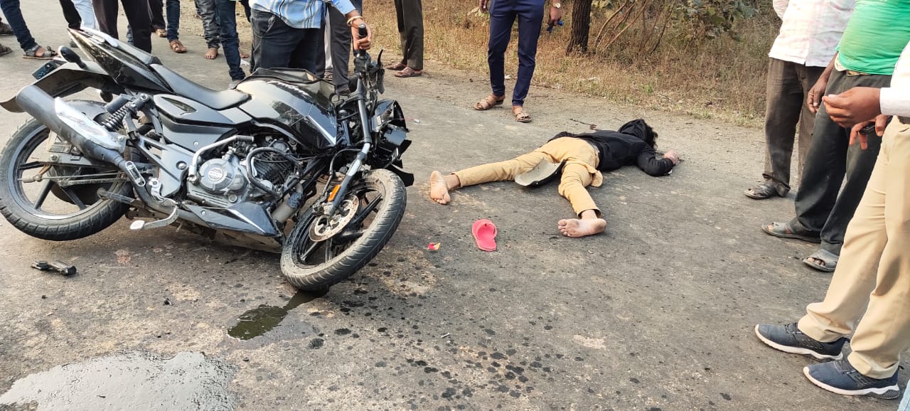 Read more about the article पिकअप च्या धडकेत एक दुचाकीस्वार ठार,पारडी जवळील घटना ;