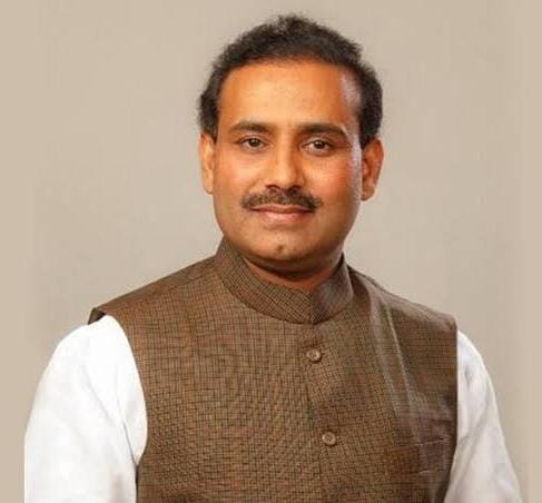 Read more about the article निर्बंध आणखी कडक होऊ शकतात राजेश टोपे यांची माहिती