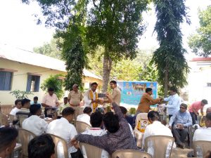 Read more about the article महाराष्ट्र पोलीस वर्धापन दीन व पत्रकार दीना निमित्य कोविड 19 बदल योग्य वर्तवणुक व वार्ता कार्यक्रम पोलीस स्टेशन सिंदखेड येथे आयोजित