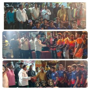 Read more about the article 🏆 सरपंच चषक 🏆 भव्य कबड्डी सामन्यांचे बक्षीस वितरण