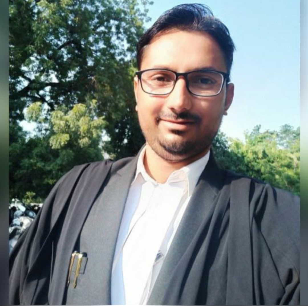 Read more about the article मुद्रांक विक्रेते यांची चौकशी करून कार्यवाही करा वकील संघाचे तहसीलदार यांना निवेदन