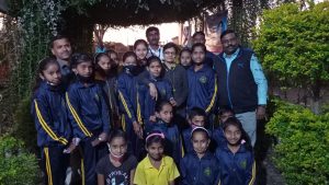 Read more about the article थुंगाव शाळेत निता सोनवाणे यांची ग्रेट भेट