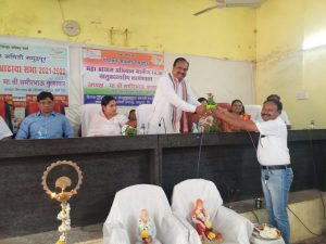 Read more about the article आ.समिर कुणावार यांचे अध्यक्षतेखाली आढावा सभेचे आयोजन.. पाणीटंचाईसह घरकुल योजनेचा घेतला आढावा..