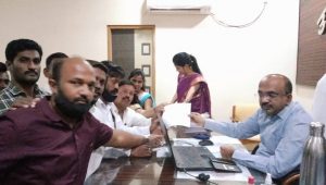 Read more about the article लालपुलीयातील कोळसा डेपो हटवा चिखलगाव वाचवा,   चिखलगाव चे नागरीक 14 मार्च ला करणार कोळसाच्या गाड्याचा चक्का जाम