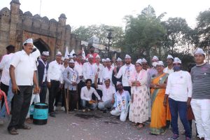 Read more about the article गांधी चौक येथे पंजाब मधील विजयानंतर आम आदमी पार्टीच्या कार्यकर्त्यांनी केला जल्लोष