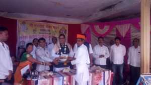 Read more about the article साठगाव येथे लोक कलावंतांनी समाज जागृती साठी आपल्या पारंपरिक कला केल्या सादर आणि केले सामाजिक उद्बोधन