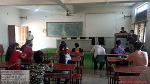 Read more about the article राष्ट्रीय सेवा योजनेद्वारे शहीद दिन साजरा….