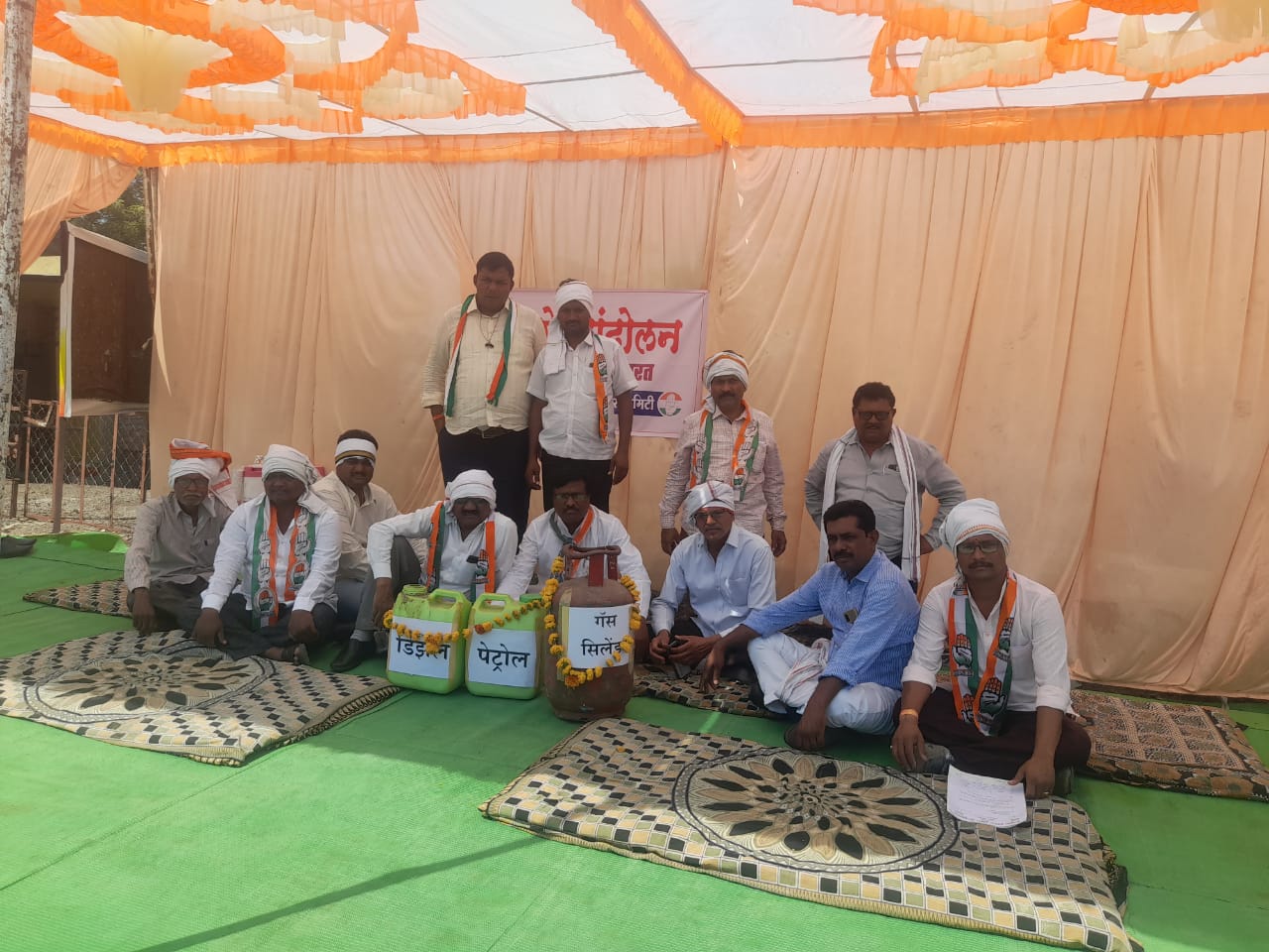 Read more about the article बाभुळगाव तालुका कॉग्रेस कमिटी व शहर कॉग्रेस कमिटी द्वारा केंद्र सरकारच्या भूमिकेविरोधात महागाई मुक्त भारत सप्ताह आंदोलन