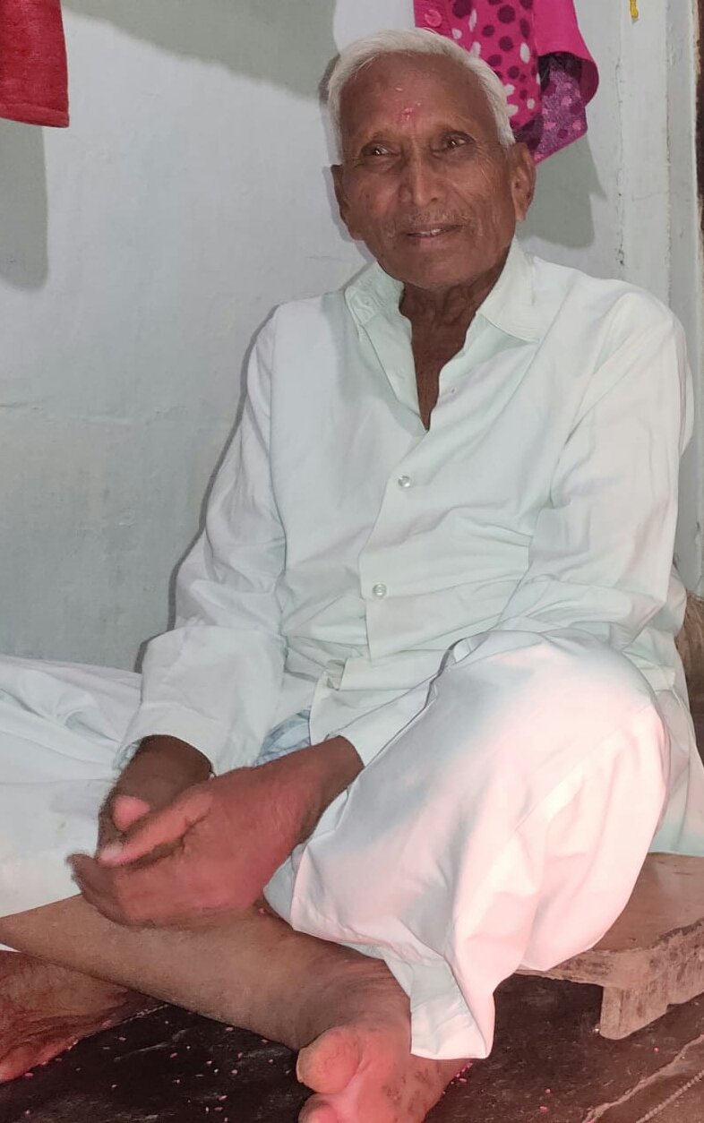 Read more about the article आदर्श शिक्षक कुळसंगे गुरुजी यांचे निधन