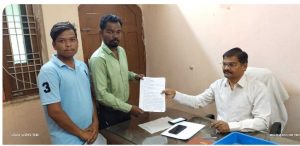 Read more about the article वीज बिलातील पैसे महावीतरण कर्मचाऱ्याच्या घशात ? उपकार्यकरी अभियंता कडे तक्रार