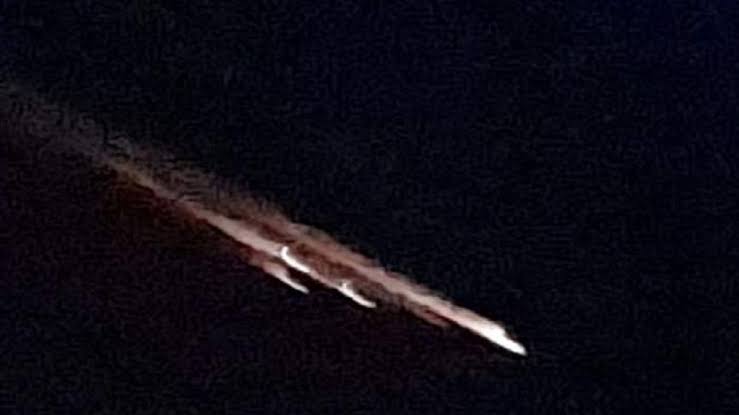 Read more about the article धक्कादायक:चंद्रपूर जिल्ह्यात आकाशातून पडल्या सॅटेलाईट ची लोखंडी  रिंग,बघ्यांची एकच गर्दी