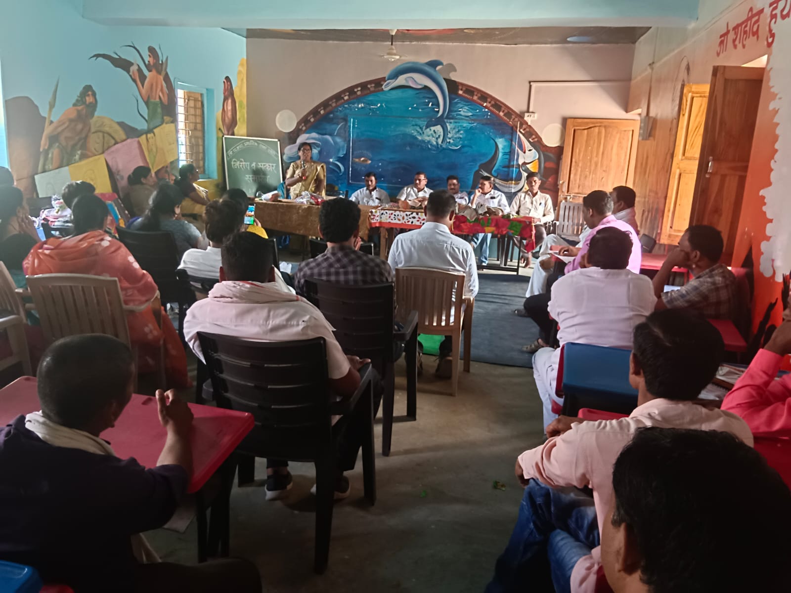 Read more about the article रावेरी येथील मुख्याध्यापिका ज्योती मानकर यांना निरोप व सत्कारसमारंभ कार्यक्रम संपन्न