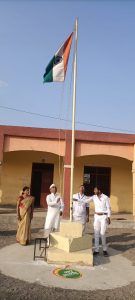 Read more about the article न्यू इंग्लिश हायस्कूल मध्ये महाराष्ट्र दिन उत्साहात संपन्न