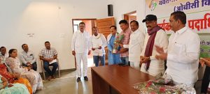 Read more about the article होणाऱ्या स्थानिक स्वराज्य संस्थांच्या निवडणुका आरक्षणाशिवाय घेण्यात येऊ नये. अरविंदभाऊ वाढोणकर