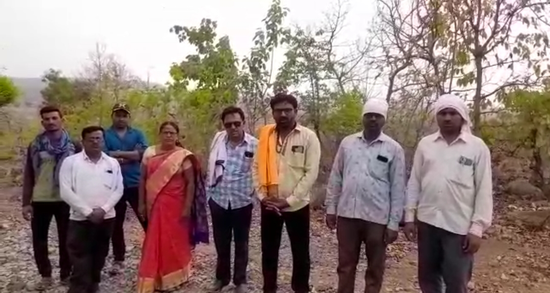 Read more about the article मालेगाव फाटा ते धर्मवाडी रस्त्याचे काम त्वरित सुरु करा अन्यथा ठिय्या आंदोलन – मनिष डांगे