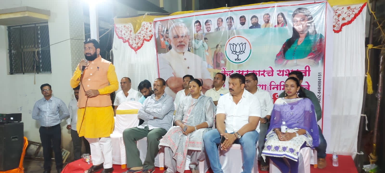 Read more about the article वसईकर दाम्पत्यांच्या पाठपुराव्याने 800 लाभार्थ्यांना मिळाला विविध योजनांचा लाभ