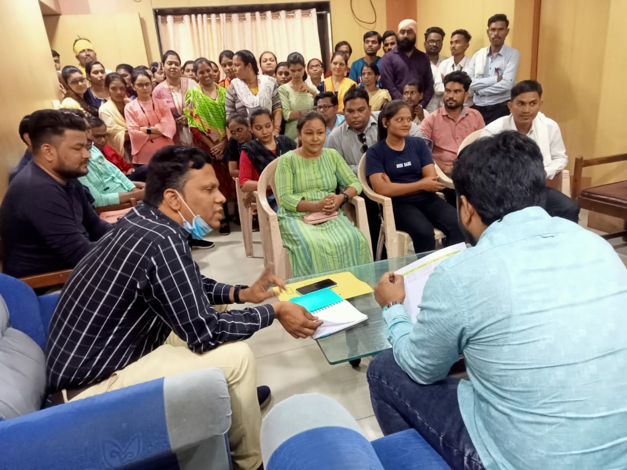 Read more about the article नऊ दिवसाने कामबंद आंदोलन मागे, आरोग्य सेवकांच्या सर्व मागण्या मान्य.