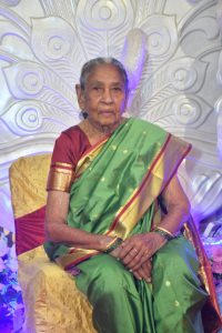 Read more about the article कौसल्या सायरे  यांचे मरणोत्तर देहदान – रोटरी क्लबच्या सहकार्याने देहदान