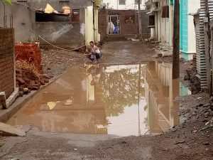 Read more about the article ग्रामसेवक वाडेकर यांच्या नांदेड वाऱ्या नागरिकांच्या आरोग्यावर बेतणार?