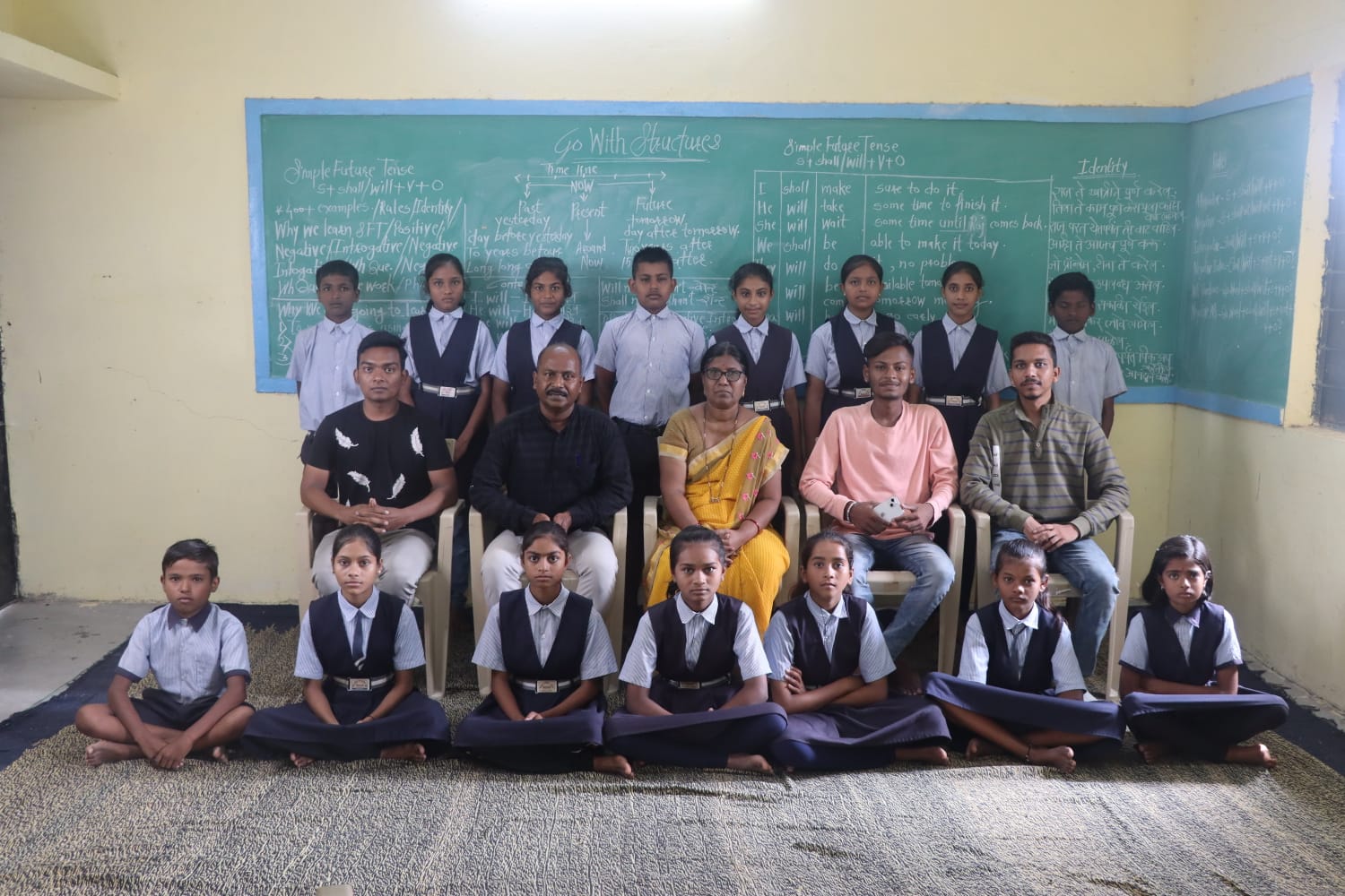 Read more about the article मराठी माध्यमांच्या विद्यार्थ्यांसाठी आयोजित अभिनव उन्हाळी स्पोकन इंग्रजी वर्गाचा समारोप