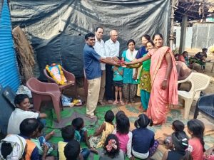 Read more about the article आम्ही साऱ्या सावित्री ( पारधी मुलीचं वस्तिगृह ) येथे छत्रपती शाहू महाराज यांची जयंती केली साजरी