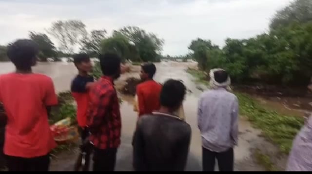 Read more about the article धानोरा ते रोहणी या नाल्यावर जनतेकडुन होत आहे पुलाची मागणी