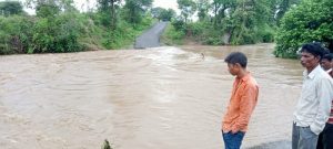 Read more about the article फक्त भूमिपूजन झाले , पुलाच्या कामाचा पत्ताच नाही