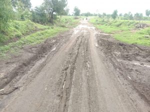 Read more about the article राळेगाव,रावेरी व वरूड रोडची दुर्दशा