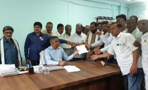 Read more about the article काटोल जिल्हा व्हावा वेगळा विदर्भ व्हावा म्हनुन विदर्भ राज्य आंदोलन समीती तर्फे काटोल येथे सभेचे आयोजन