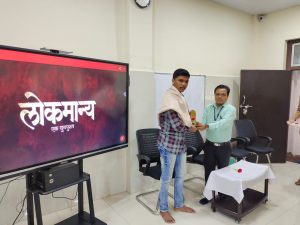 Read more about the article लोकमान्य टिळकांच्या चतु:सूत्रीमुळे देशस्वातंत्र्याला सहकार्य – अमित बांबल,लोकमान्य टिळक जयंती,जि.प.स्पर्धा परीक्षा अभ्यास केंद्राचा उपक्रम