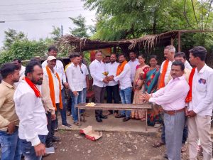 Read more about the article शिवसेना पक्षप्रमुख माननिय उद्धव बाळासाहेब ठाकरे यांचा वाढदिवस शिवसेना राळेगाव तर्फे उत्साहात साजरा