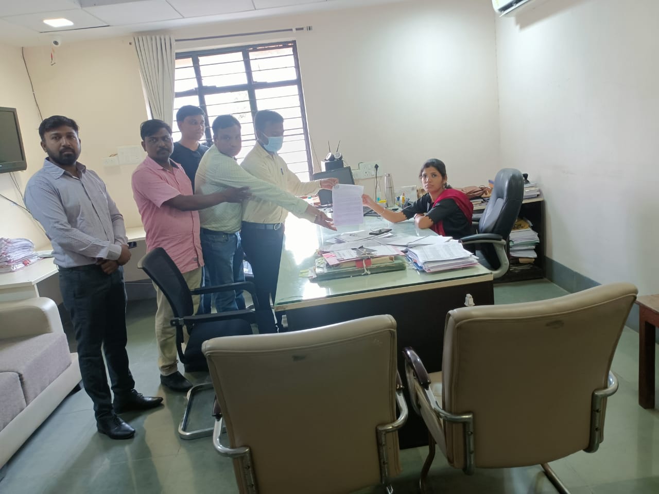 Read more about the article व्यवसाय शिक्षणासाठी शिक्षकांच्या नियुक्तीची मागणी