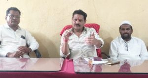 Read more about the article सरसकट ओला दुष्काळ जाहीर करून शेतकऱ्यांना हेक्‍टरी 75 हजारची मदत जाहीर करा :-आमदार माधवराव पाटील जळगावकर. हर घर तिरंगा मोहीम अधिक व्यापक करा