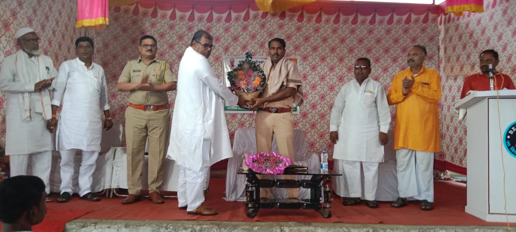 Read more about the article गावात शांतता राखणे हि तर नागरीकांची सामूहिक जबाबदारी – डाॅ धरणे