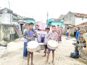 Read more about the article हर घर तिरंगा यासाठी शालेय विद्यार्थ्यांची प्रभात फेरीतुन जनजागृती,जिल्हा परिषद उच्च प्राथमिक शाळा बोर्डा बोरकर चा उपक्रम