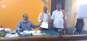 Read more about the article अतिवृष्टीमुळे झालेल्या अतोनात नुकसानीमुळे विदर्भासह वाशिम तालुक्यात ओला दुष्काळ जाहीर करणे बाबत वाशिम मनसे शेतकरी सेनेचे वाशिम मा .तहसीलदार साहेब यांना निवेदन