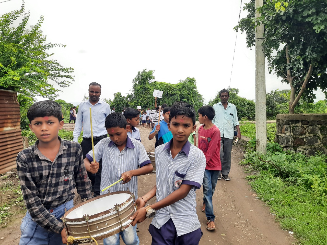 Read more about the article करंजी येथे स्वराज मोहत्सव निमित्त प्रभात फेरी सह विविध कार्यक्रमाचे आयोजन