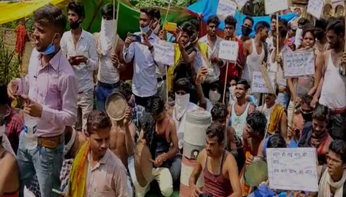 Read more about the article हर घर तिरंगा नको ,हर घर रोजगार द्या,सामाजिक कार्यकर्ते पियुष रेवतकर यांचे आवाहन.