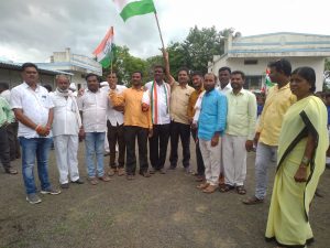 Read more about the article स्वातंत्र्याचा अमृत महोत्सव गौरव पदयात्रा आमदार माधवराव पाटील जवळगावकर व हजारो कार्यकर्त्यांच्या उपस्थितीत संपन्न