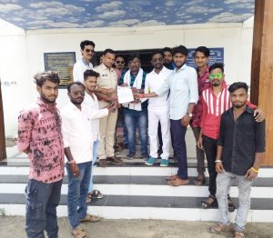 Read more about the article आठ वर्षीय बालकाच्या मारेकऱ्यास फाशीची शिक्षा द्या (वंचित बहुजन आघाडीची निवेदनाद्वारे मागणी)